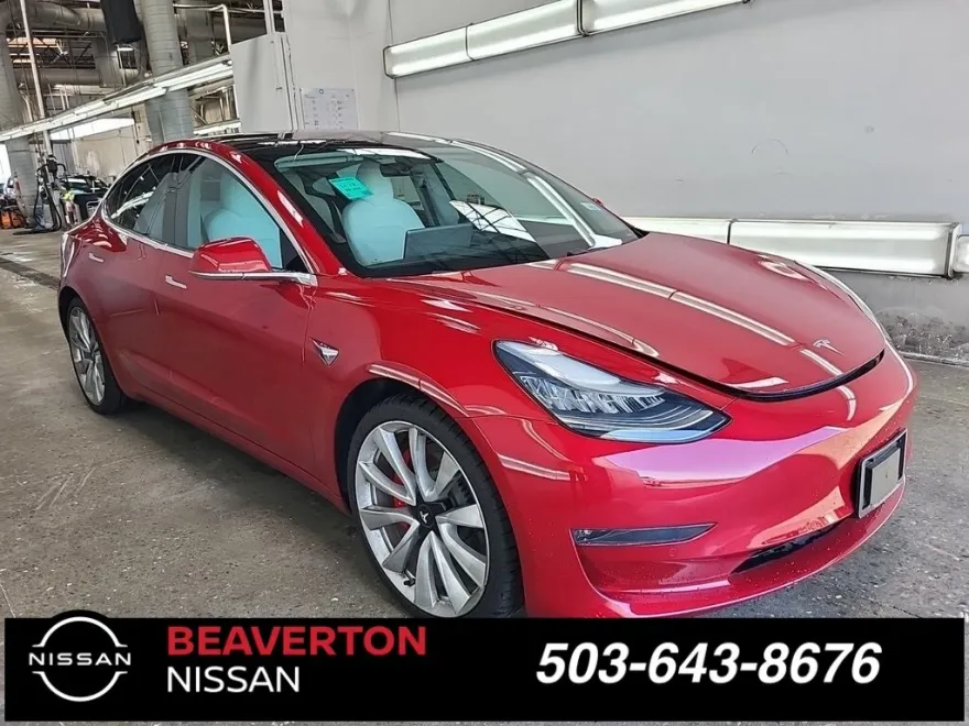 2018 Tesla Model 3 Long Range photo 1