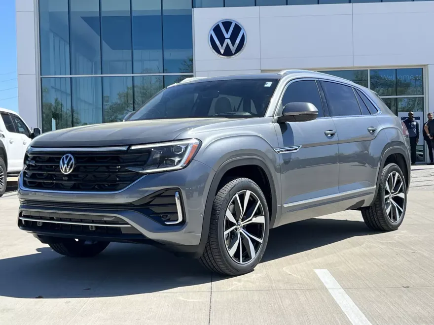 2025 Volkswagen Atlas Cross Sport SEL Premium R-Line photo 1