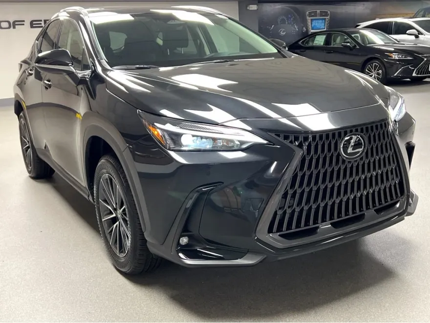 2026 Lexus NX 350 photo 1