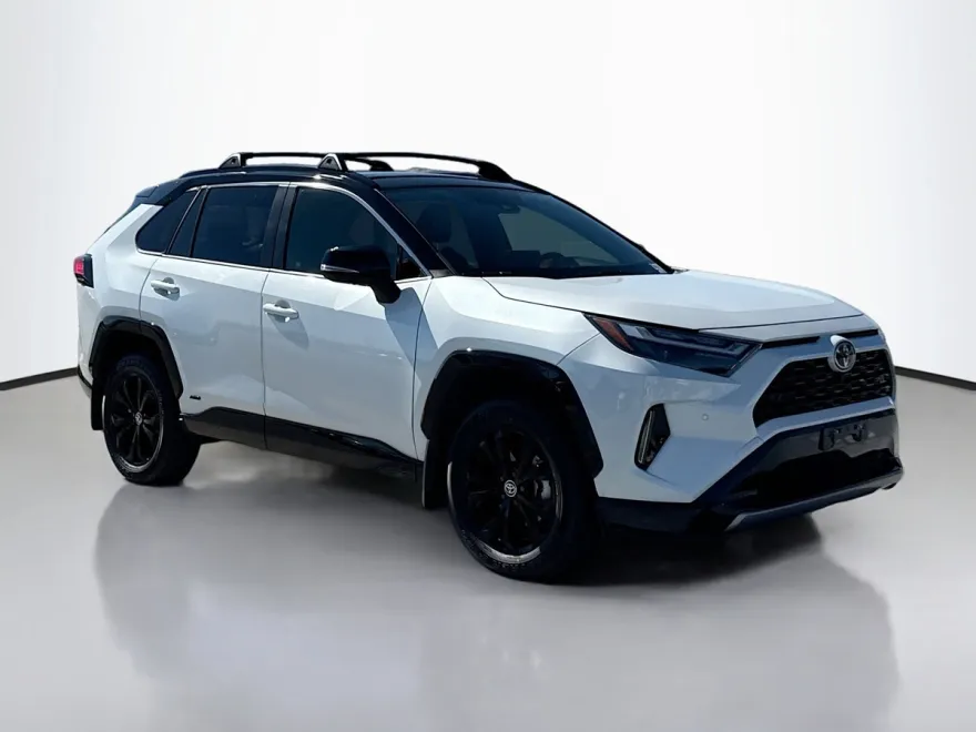 2025 Toyota RAV4 Hybrid XSE photo 1