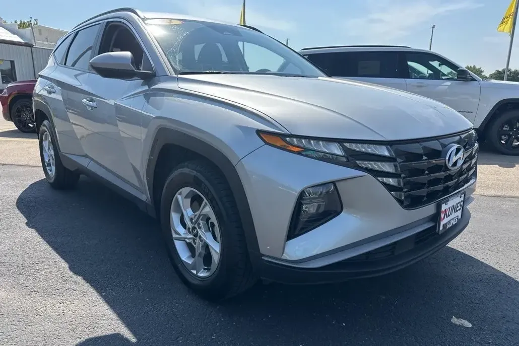2024 Hyundai Tucson SEL photo 1