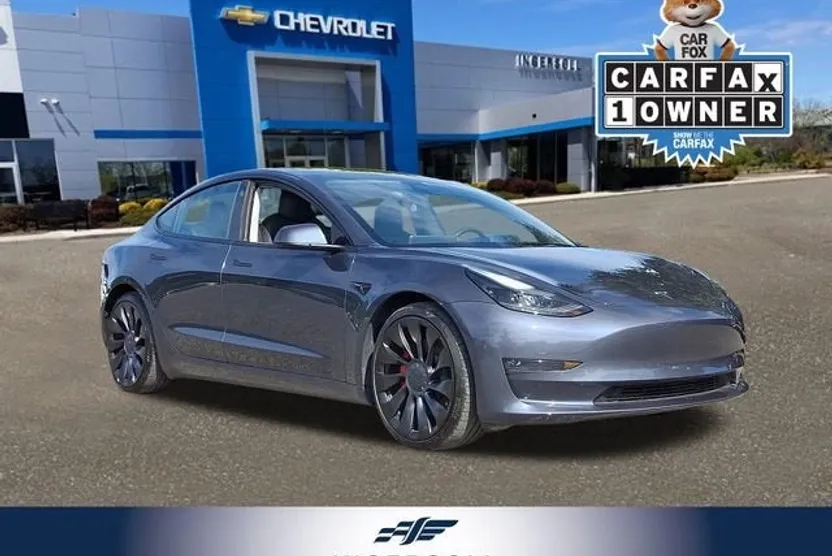 2023 Tesla Model 3 Performance photo 1