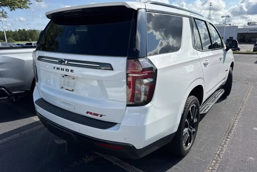 2022 Chevrolet Tahoe RST photo 1