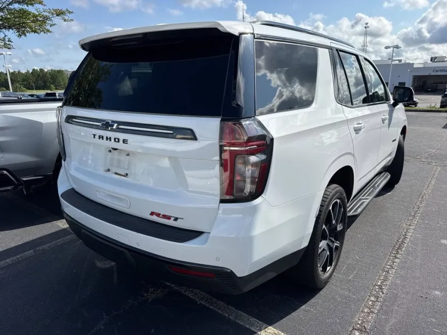 2022 Chevrolet Tahoe RST photo 1