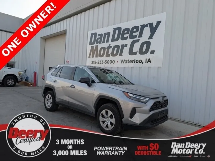 2024 Toyota RAV4 LE photo 1