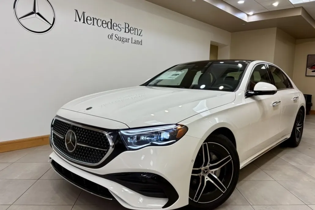 2025 Mercedes Benz E 350 photo 1
