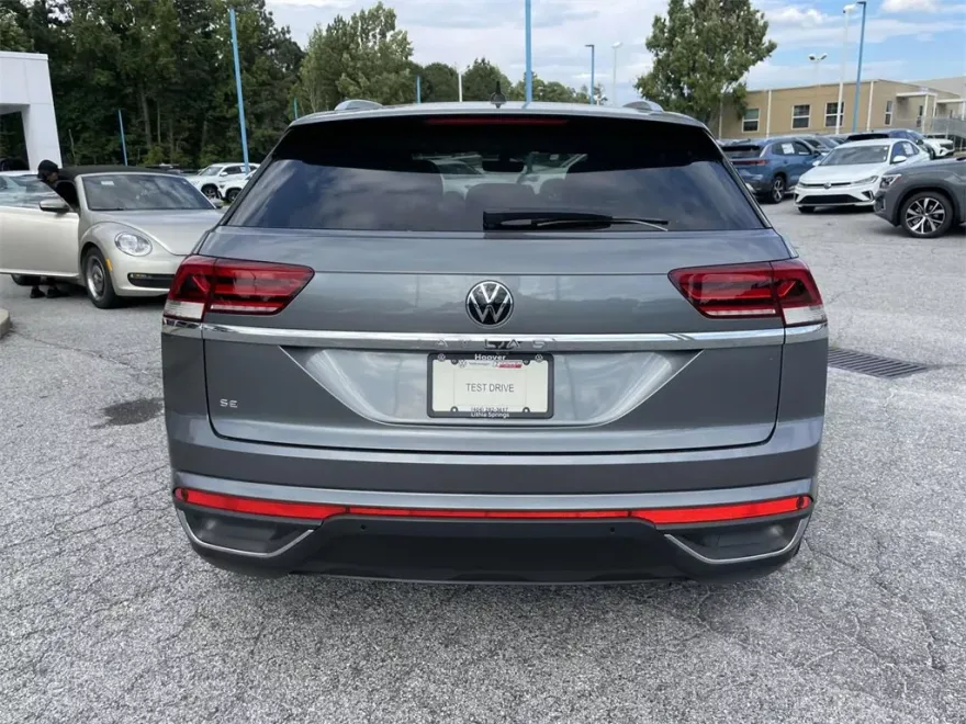 2022 Volkswagen Atlas Cross Sport SE Technology photo 1