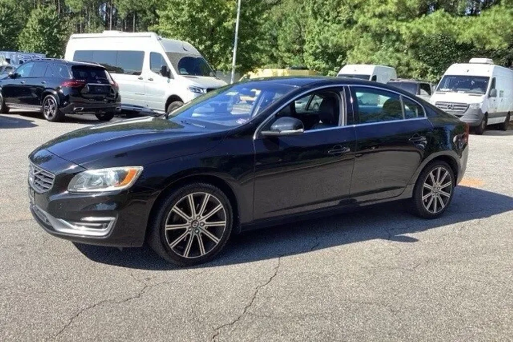 2018 Volvo S60 Inscription T5 photo 1