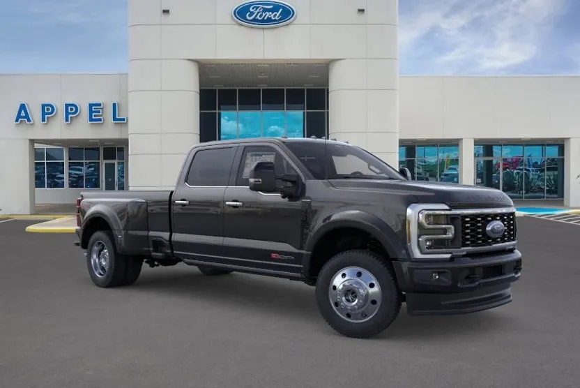 2026 Ford F-450 Platinum photo 1