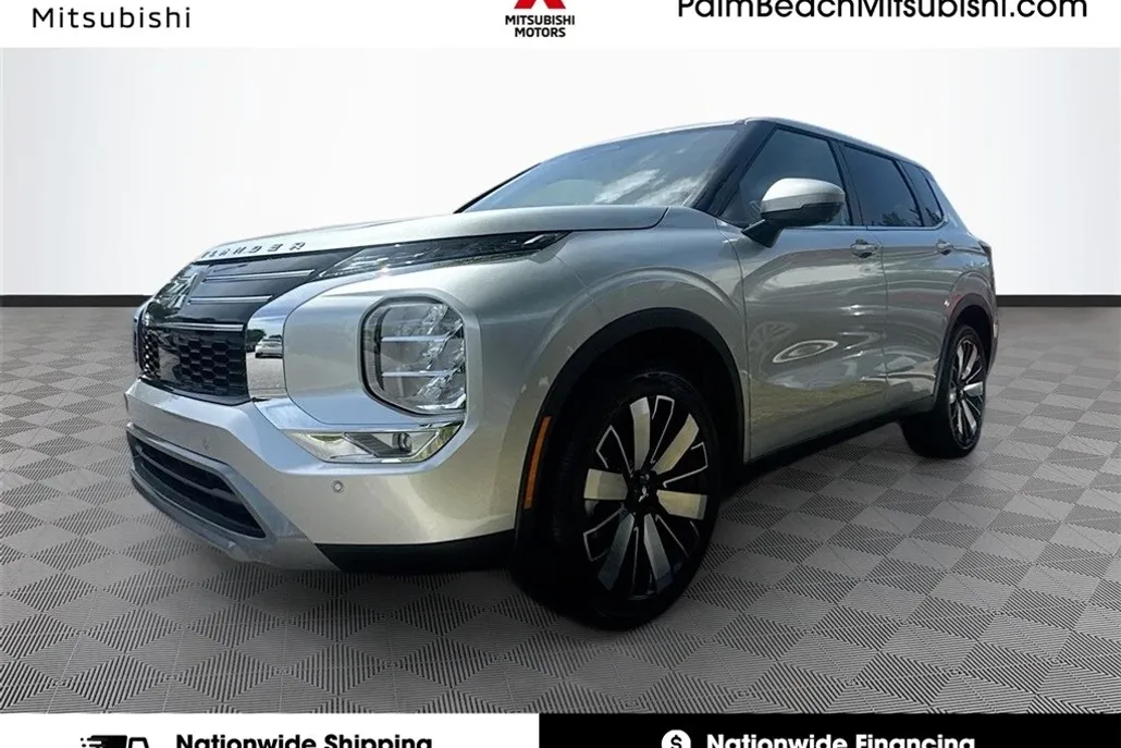 2025 Mitsubishi Outlander SE photo 1