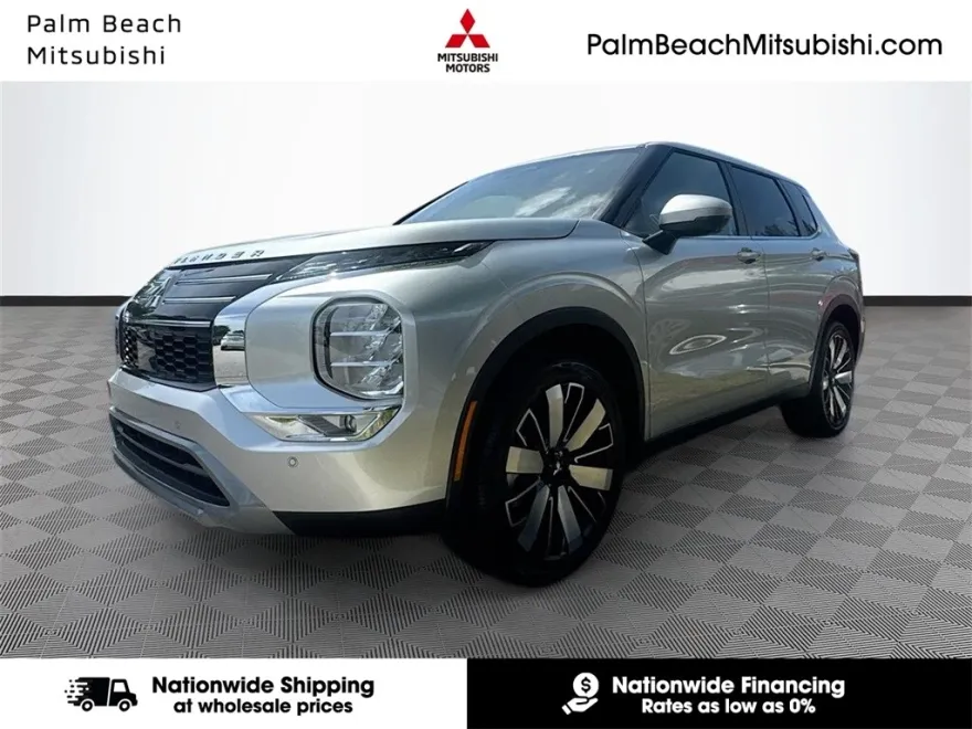 2025 Mitsubishi Outlander SE photo 1