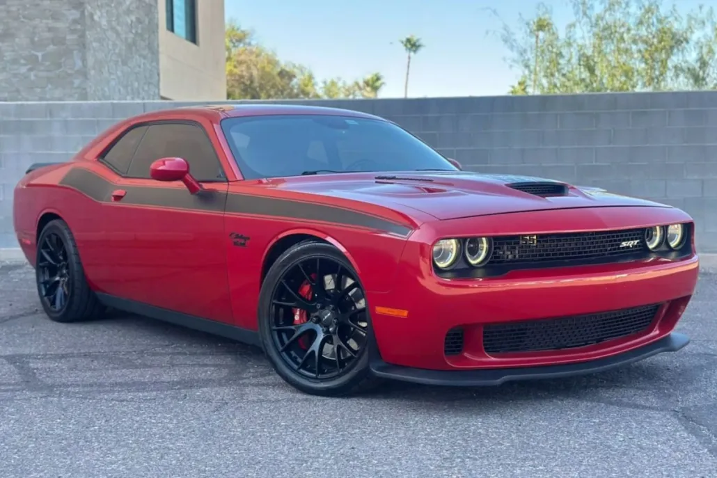 2016 Dodge Challenger SRT8 Hellcat photo 1