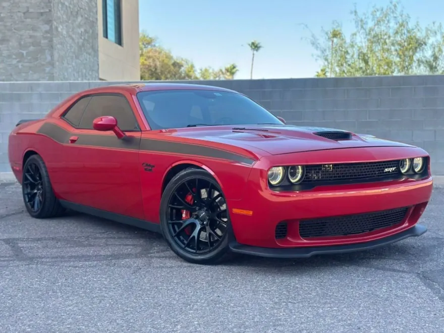 2016 Dodge Challenger SRT8 Hellcat photo 1