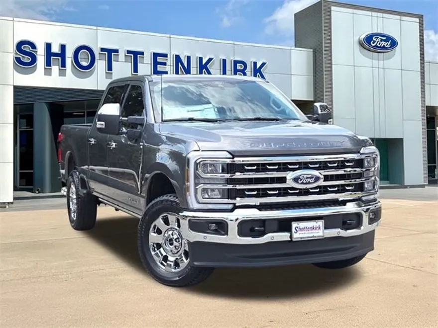 2025 Ford F-250 Lariat photo 1