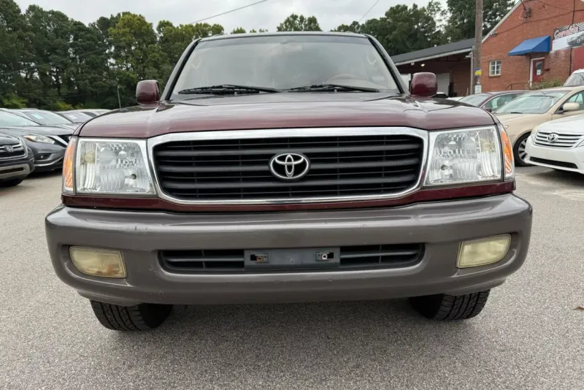 2000 Toyota Land Cruiser VX photo 1