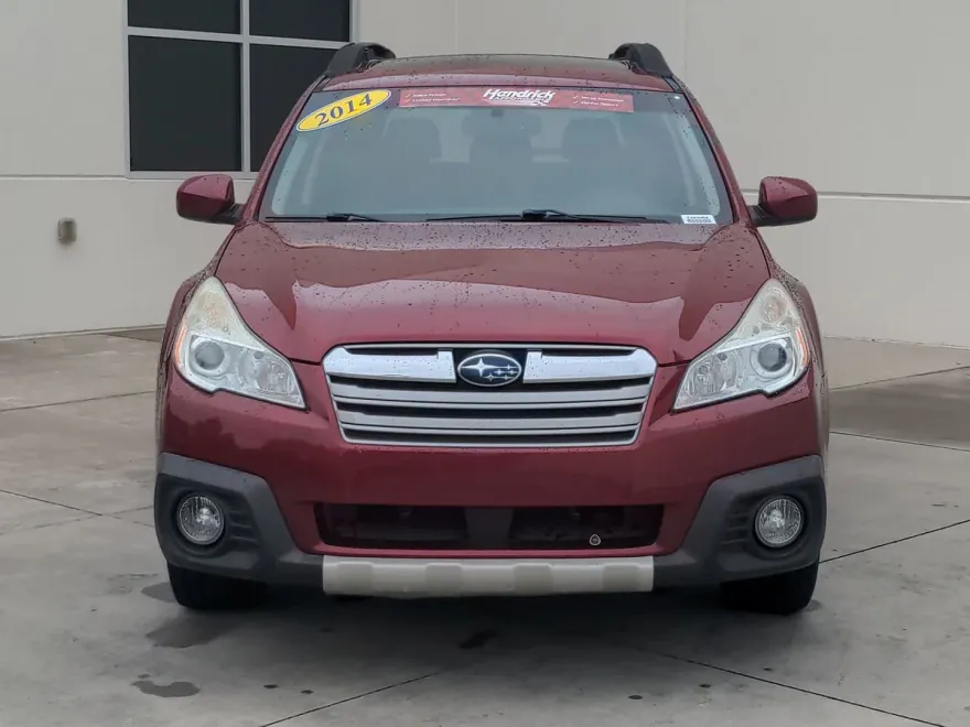 2014 Subaru Outback 2.5i Limited photo 1