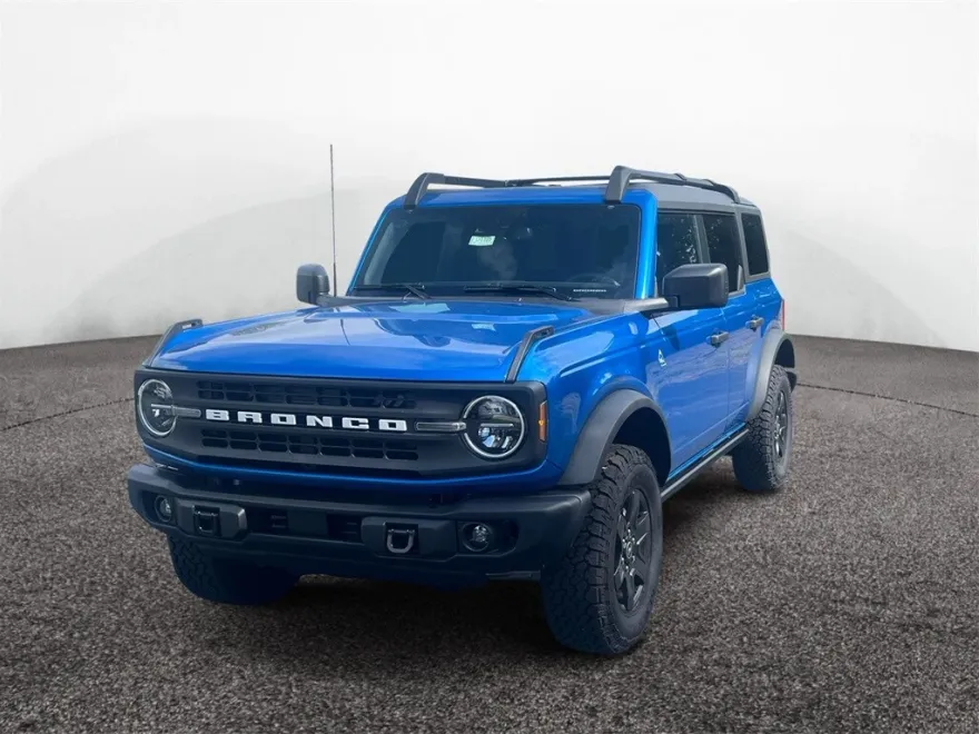 2024 Ford Bronco Black Diamond photo 1