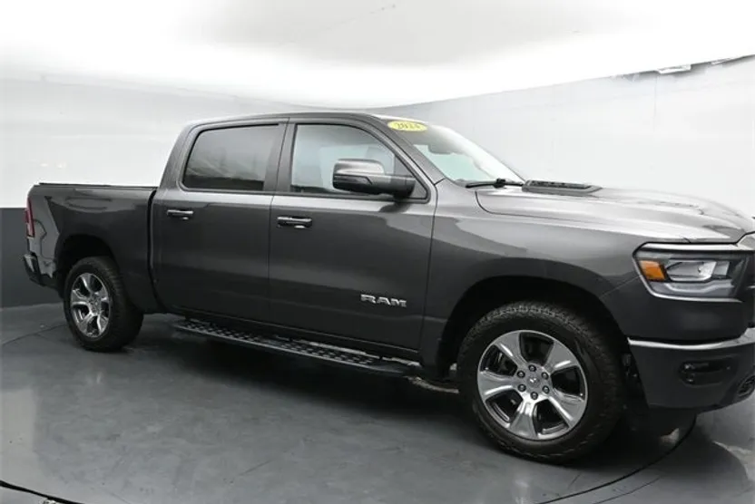 2024 Ram 1500 Laramie Sport photo 1