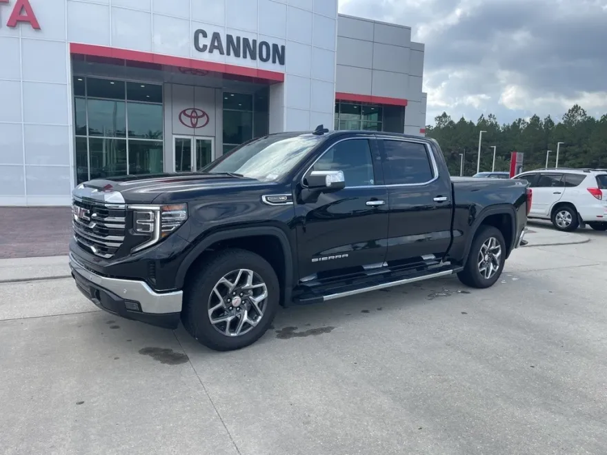 2024 Gmc Sierra SLT photo 1