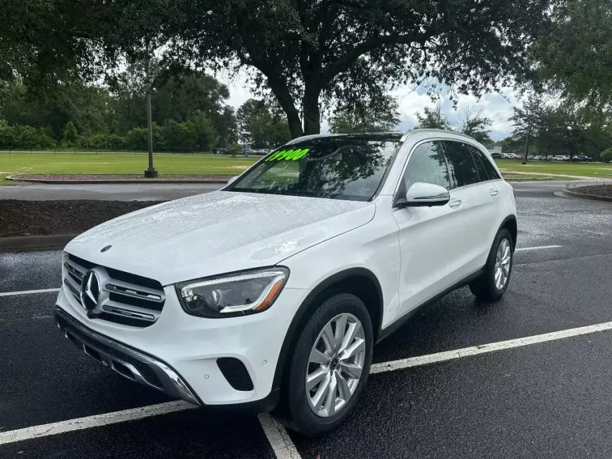2020 Mercedes Benz GLC 300 photo 1