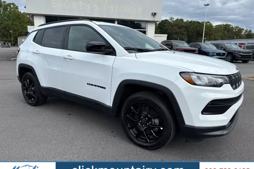 2026 Jeep Compass Latitude Altitude photo 1