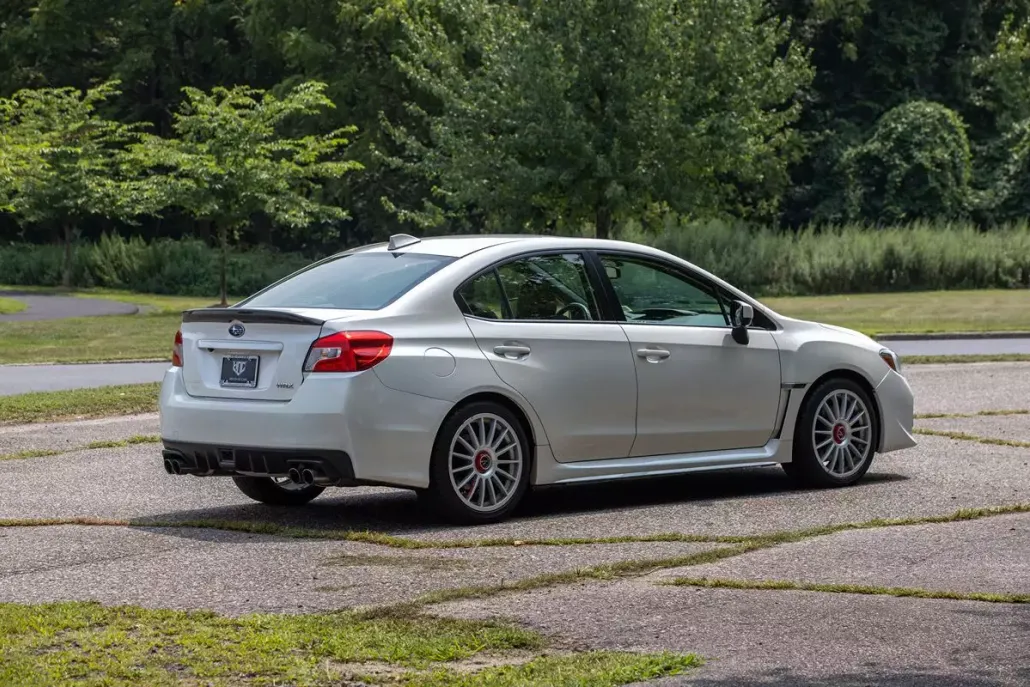 2016 Subaru WRX Limited photo 1