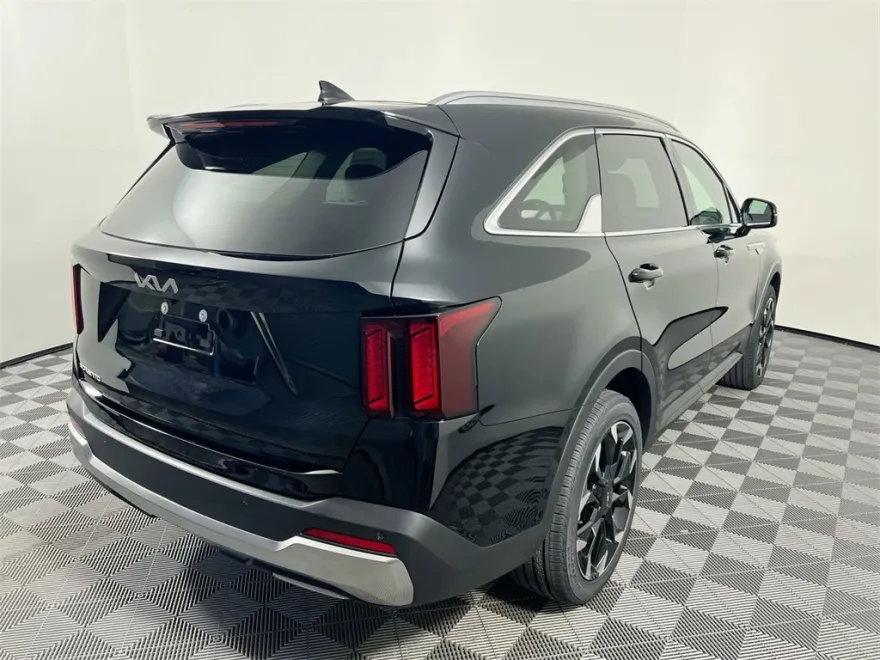 2025 Kia Sorento EX photo 1