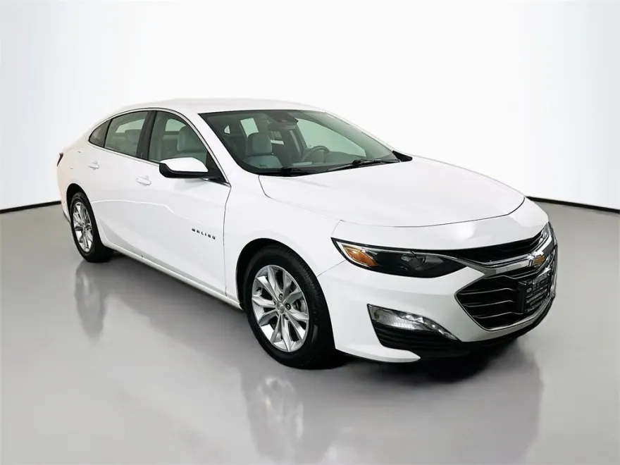 2020 Chevrolet Malibu 1LT photo 1