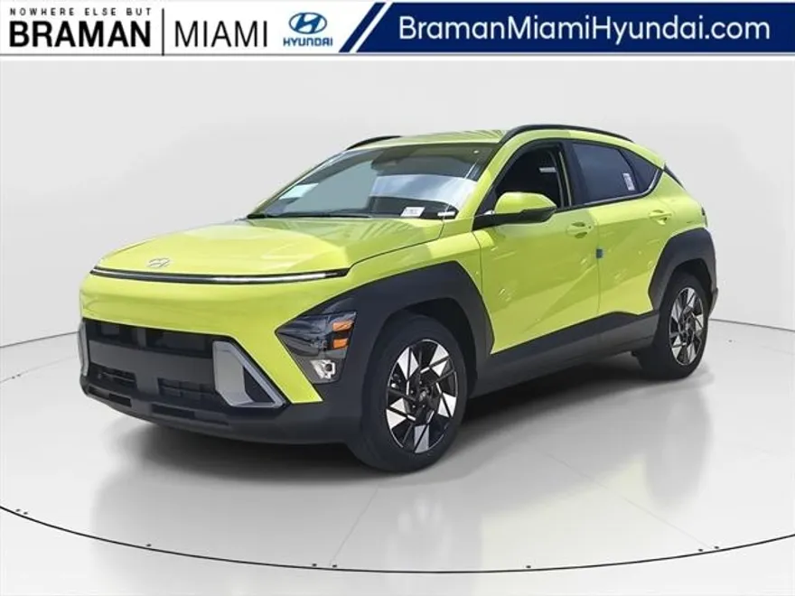 2025 Hyundai Kona SEL photo 1