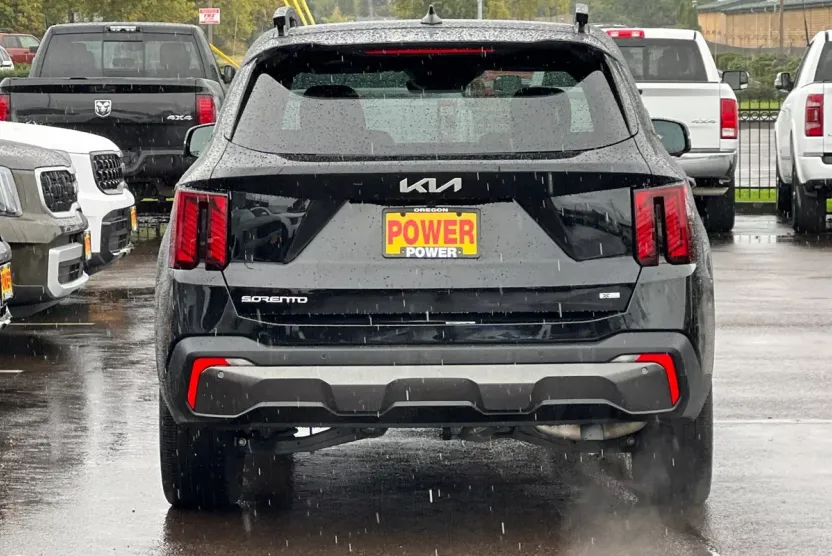 2024 Kia Sorento X-Line SX photo 1