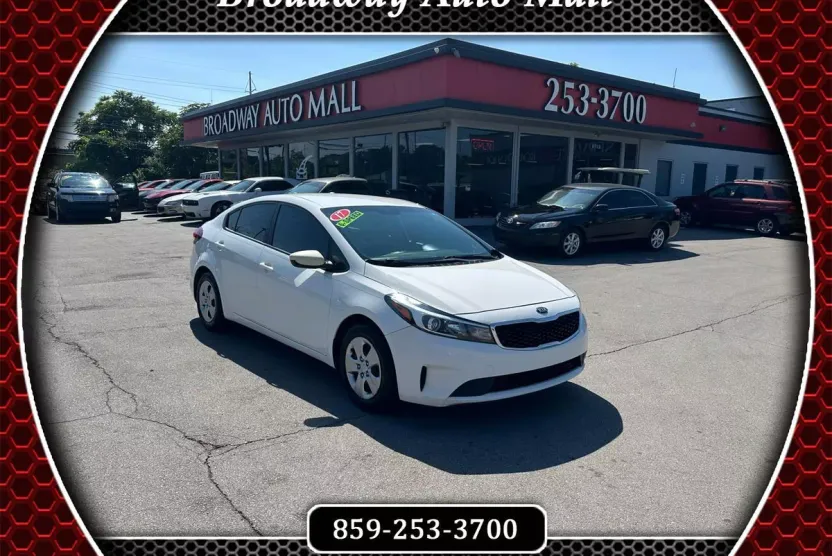 2017 Kia Forte LX Base photo 1