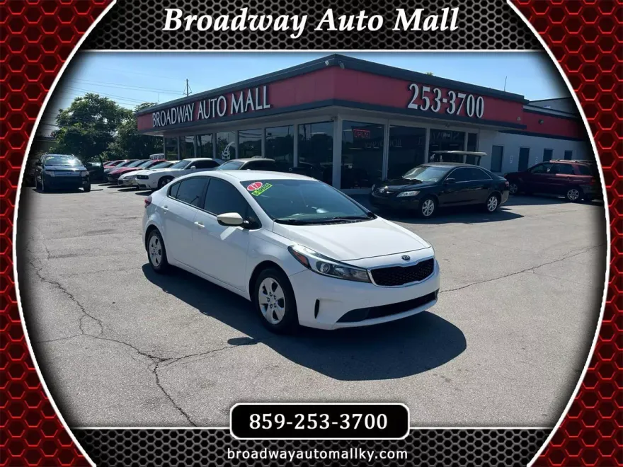 2017 Kia Forte LX Base photo 1