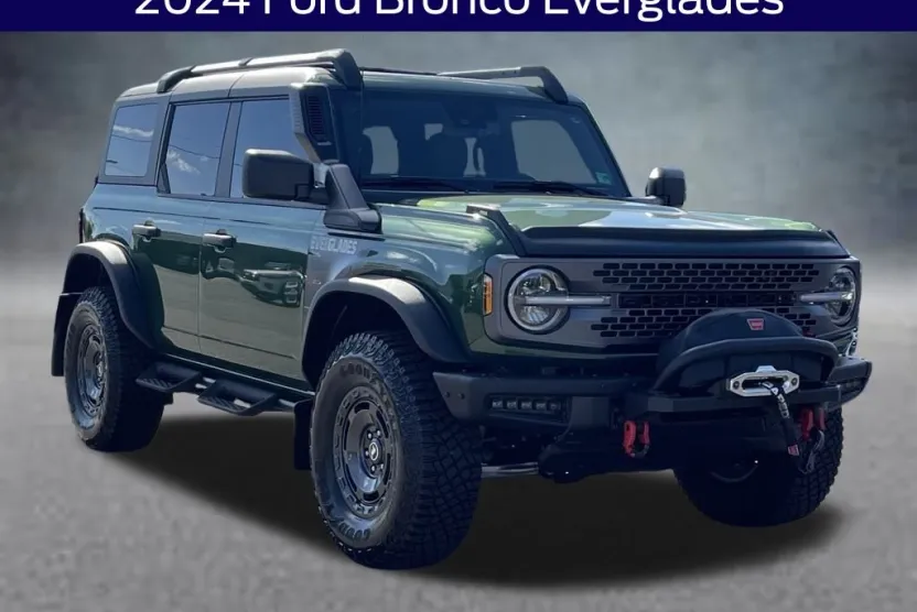2024 Ford Bronco Everglades photo 1
