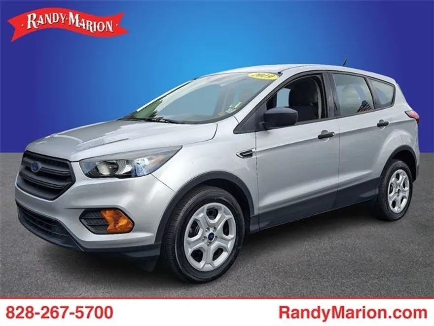 2019 Ford Escape S photo 1