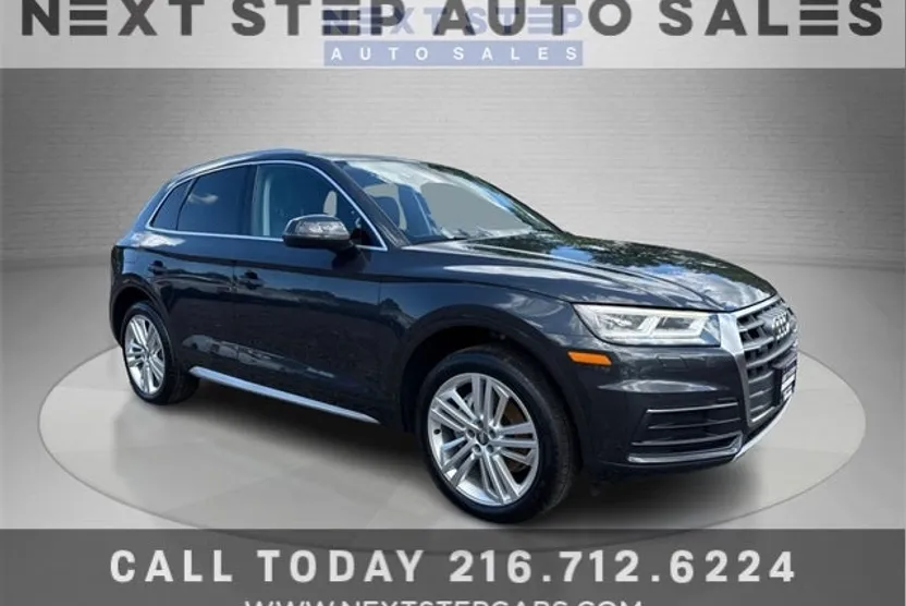 2018 Audi Q5 2.0T Premium Plus photo 1