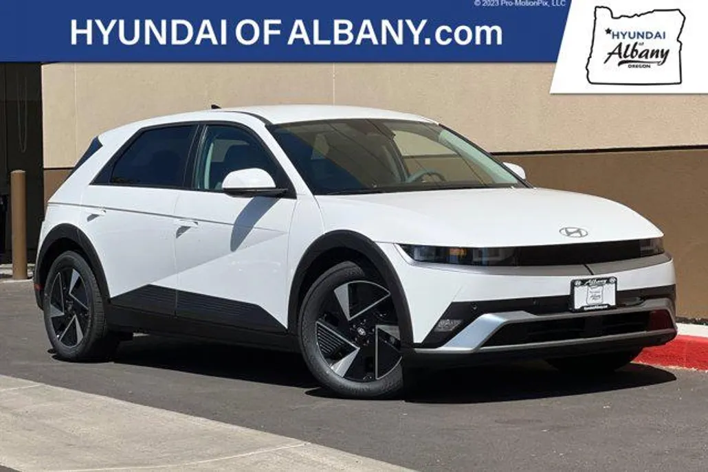 2025 Hyundai Ioniq 5 SE photo 1
