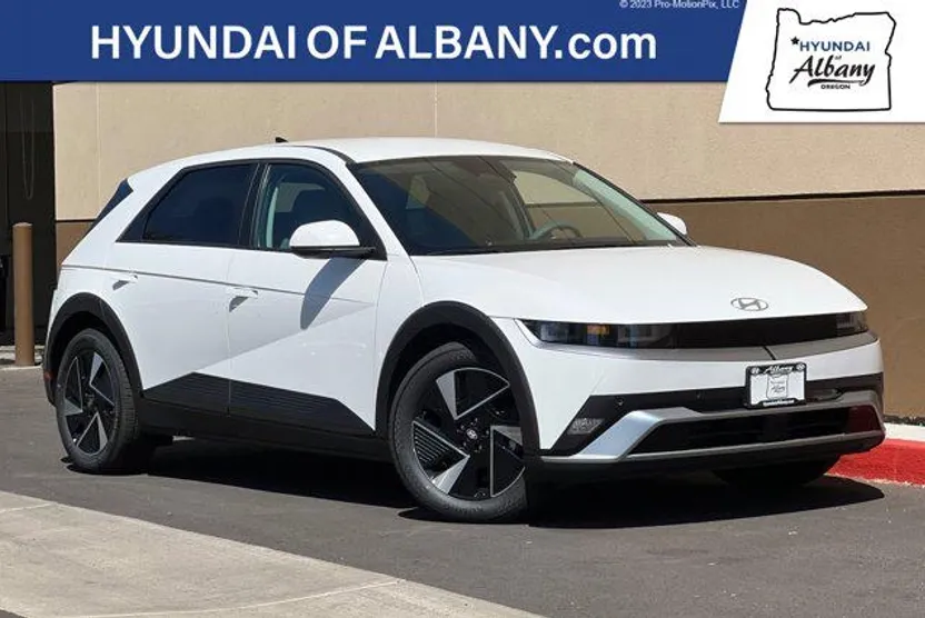 2025 Hyundai Ioniq 5 SE photo 1