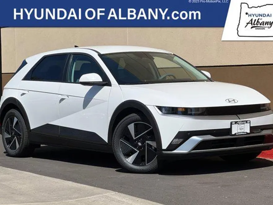 2025 Hyundai Ioniq 5 SE photo 1