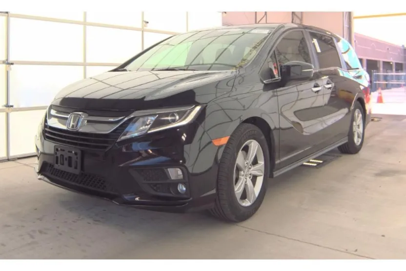 2019 Honda Odyssey EX-L photo 1