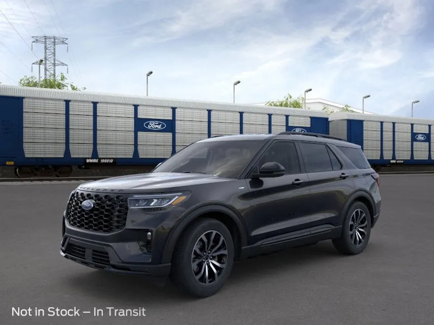 2025 Ford Explorer ST-Line photo 1