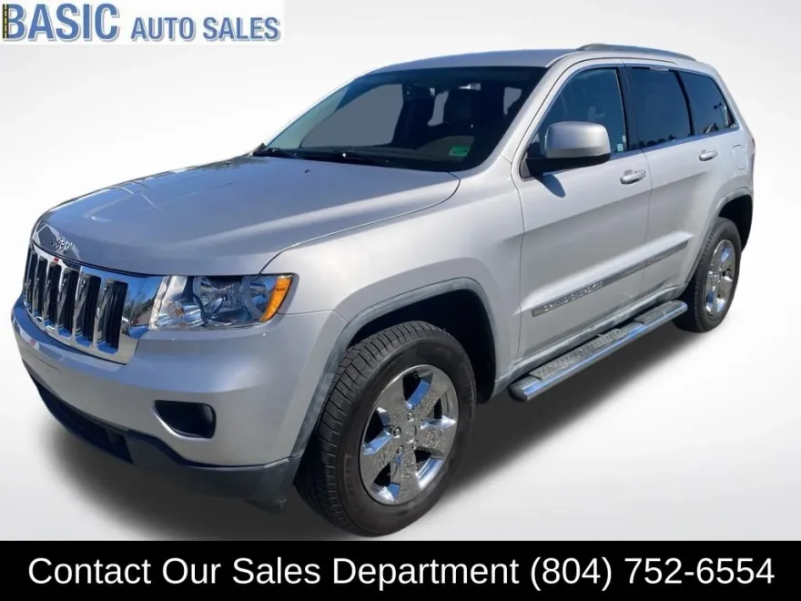 2011 Jeep Grand Cherokee Laredo photo 1