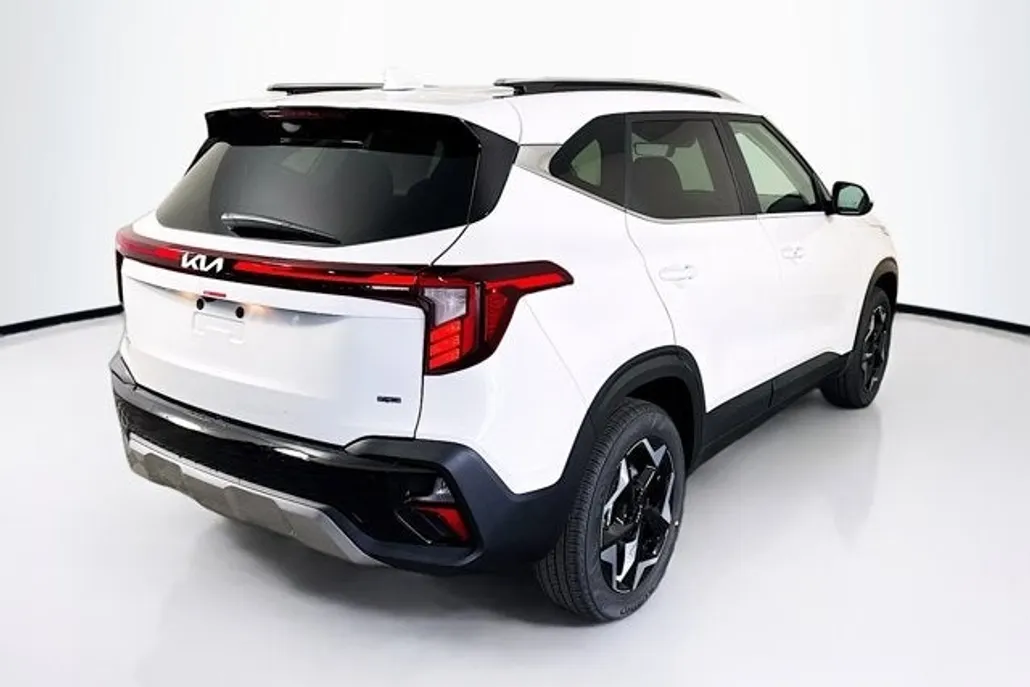 2026 Kia Seltos EX photo 1