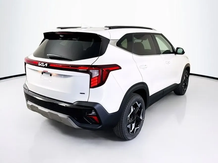 2026 Kia Seltos EX photo 1