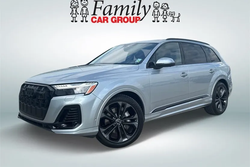 2025 Audi Q7 55 Prestige photo 1