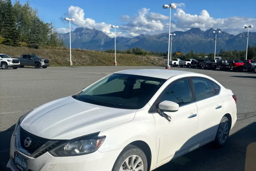 2019 Nissan Sentra SV photo 1