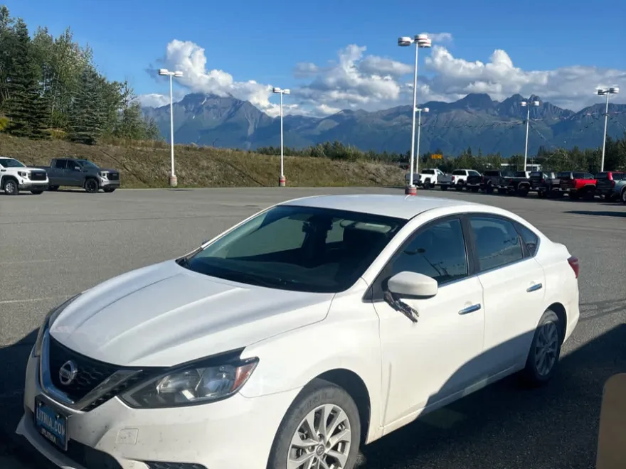 2019 Nissan Sentra SV photo 1
