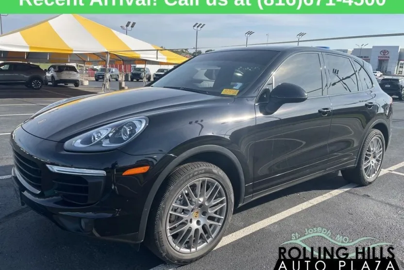 2017 Porsche Cayenne S photo 1