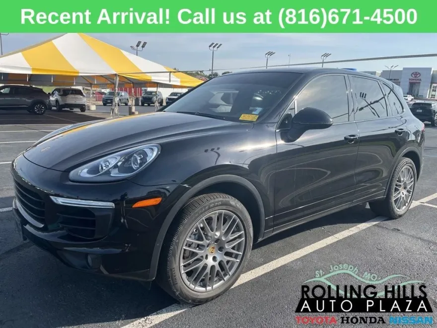 2017 Porsche Cayenne S photo 1