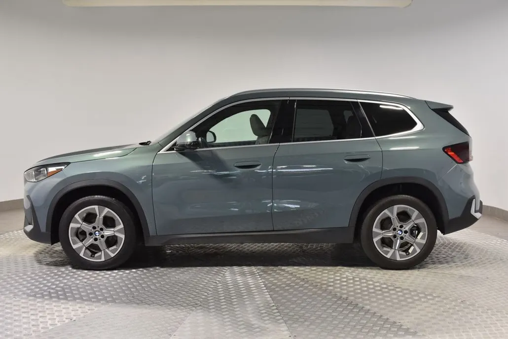 2023 Bmw X1 XDrive28i photo 1
