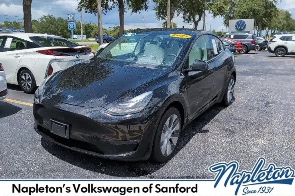 2021 Tesla Model Y Long Range photo 1